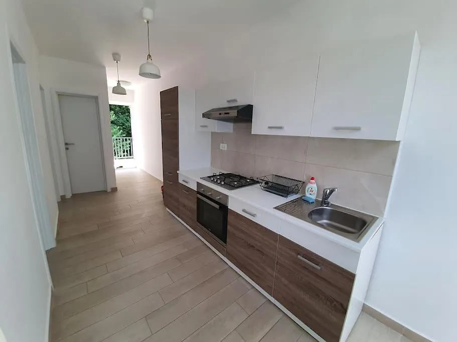 Beautiful Apartment In Ika, Opatija Laurana